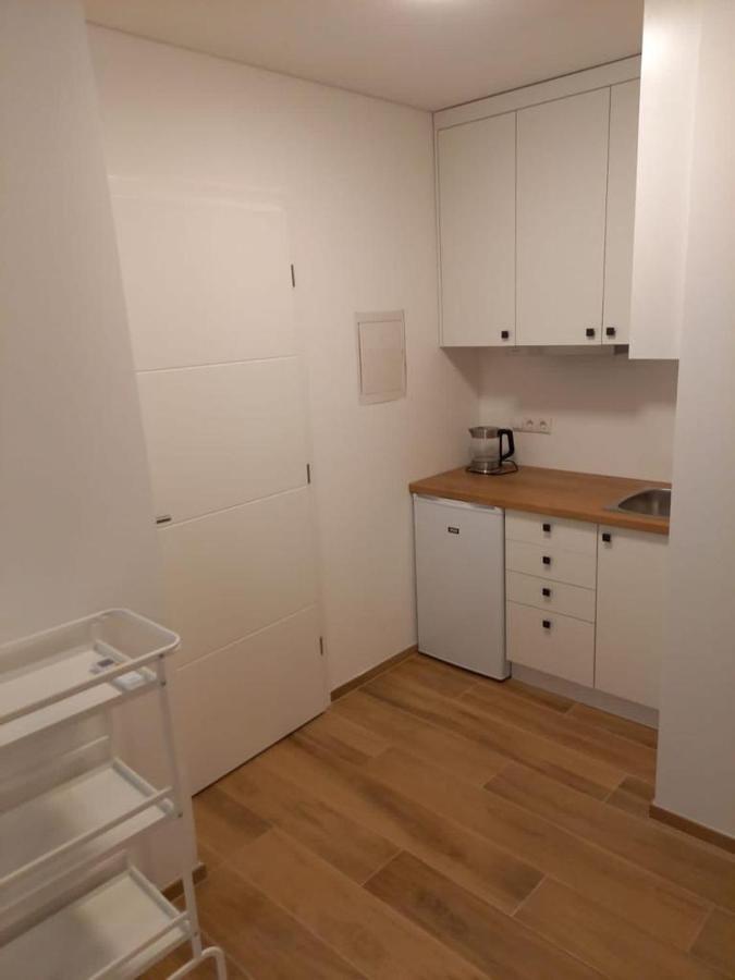 Studio Apartment Zara ภายนอก รูปภาพ