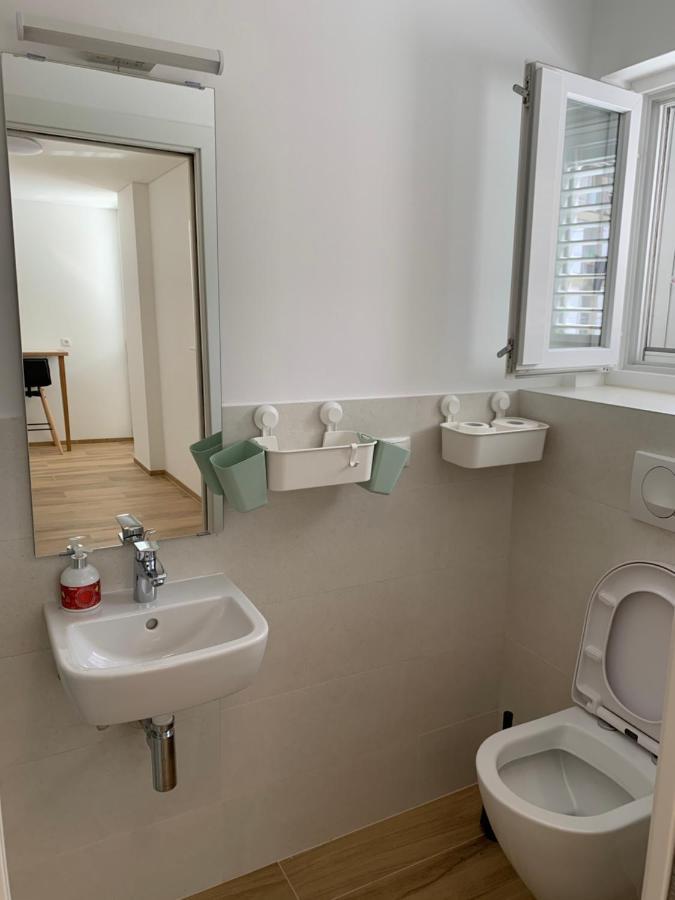 Studio Apartment Zara ภายนอก รูปภาพ