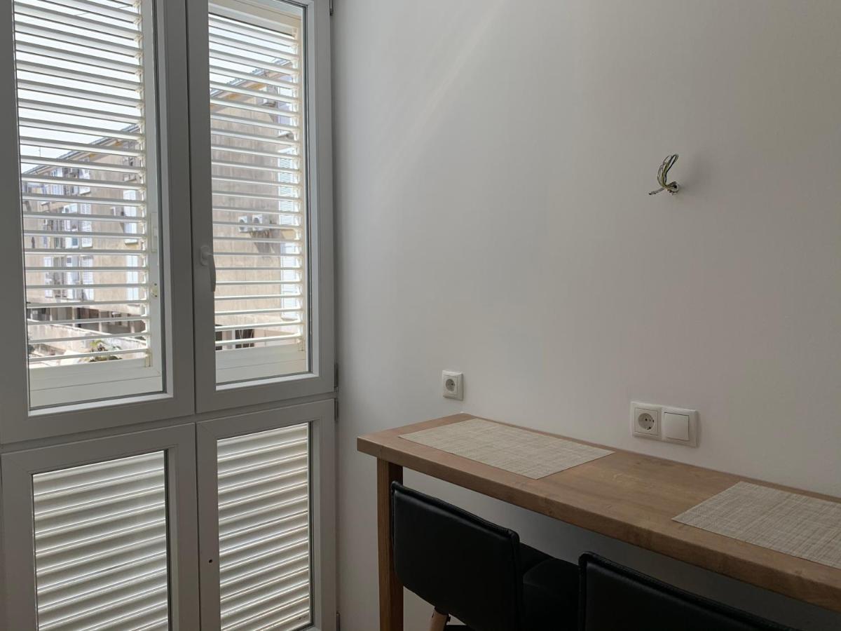 Studio Apartment Zara ภายนอก รูปภาพ