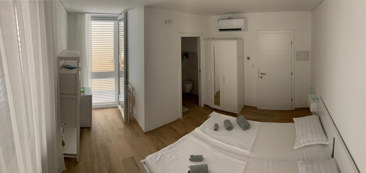 Studio Apartment Zara ภายนอก รูปภาพ